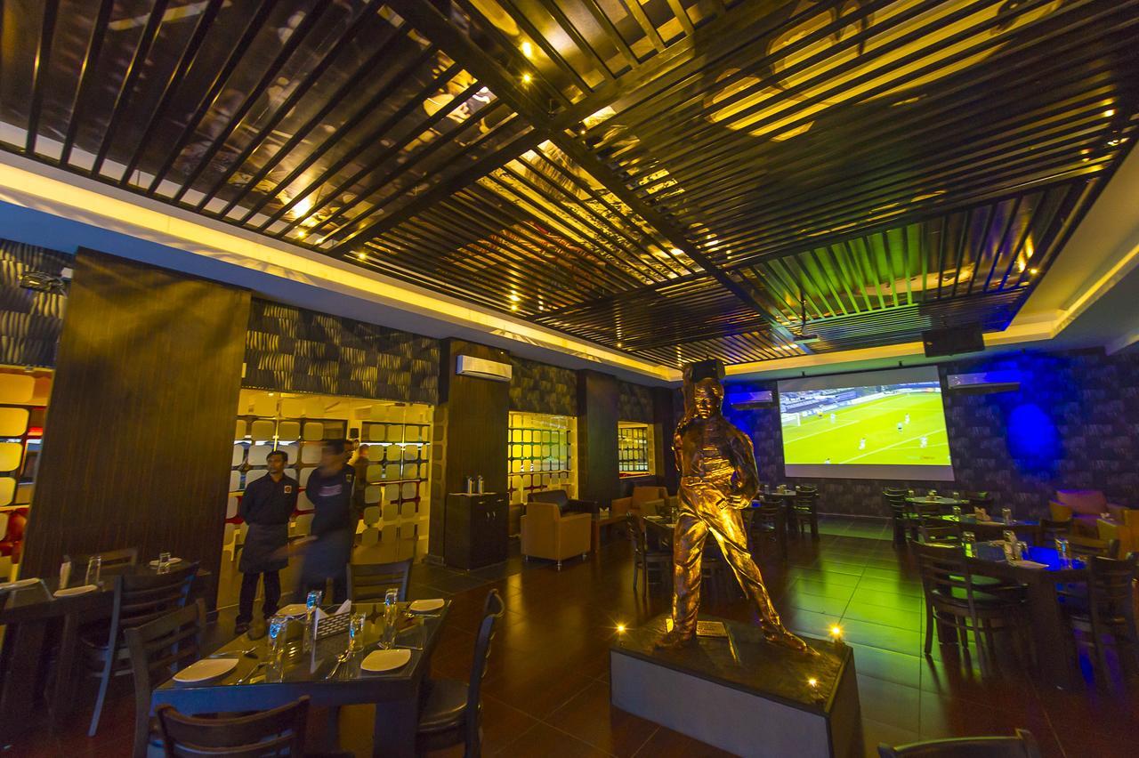 Hotel Green Park Suites Manipal Esterno foto